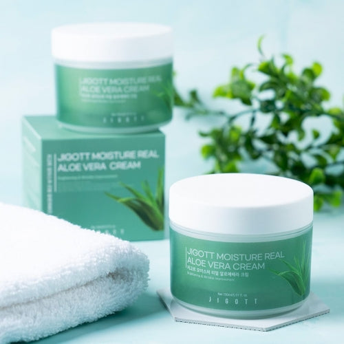 Jigott Aloe Vera Soothing Cream — Moisture Barrier + Calming — Aloe Vera Leaf Extract + Niacinamide — Wholesale K-Beauty