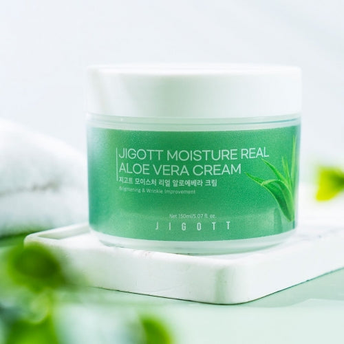 Jigott Aloe Vera Soothing Cream — Moisture Barrier + Calming — Aloe Vera Leaf Extract + Niacinamide — Wholesale K-Beauty